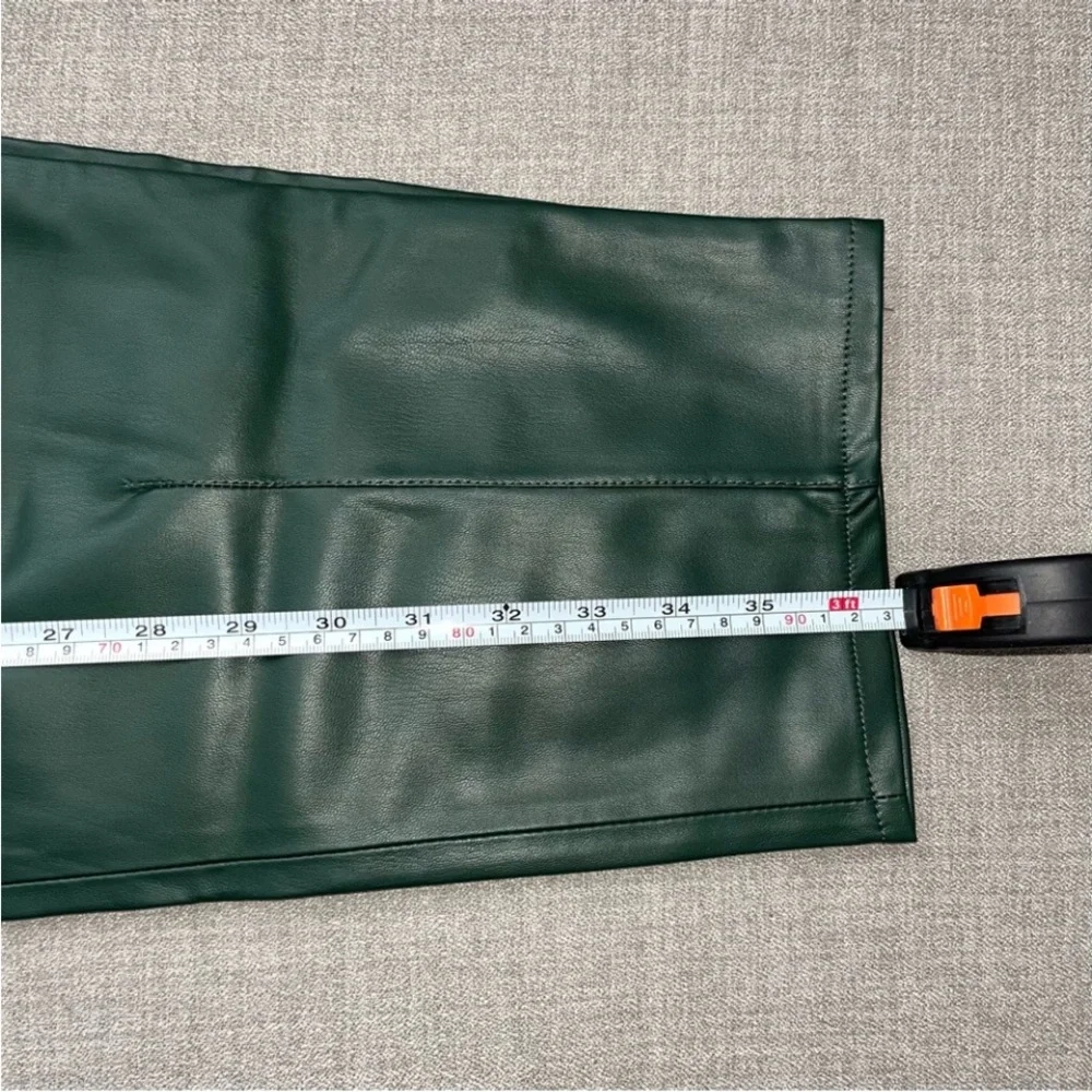 L. Zara faux Leather pleated trouser - Picture 9 of 10